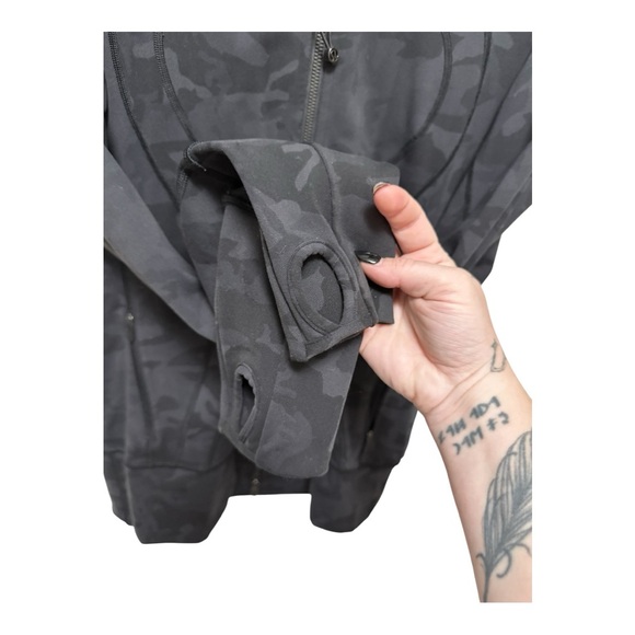 Lululemon In Stride Jacket - Picture 8 of 10